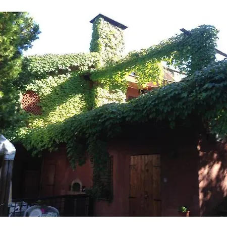 Hétvégi ház Le Acacie Felici